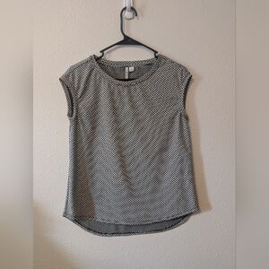 Elle Women's Black and White Top XS